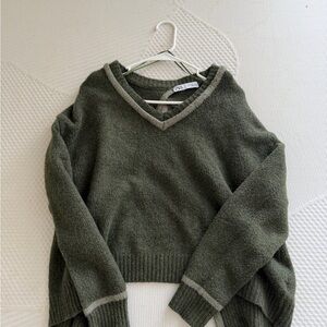 Zara Open back Sweater
